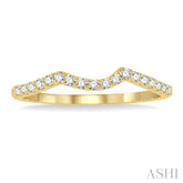 1/5 ctw Round Cut Diamond Wedding Band in 14K Yellow Gold